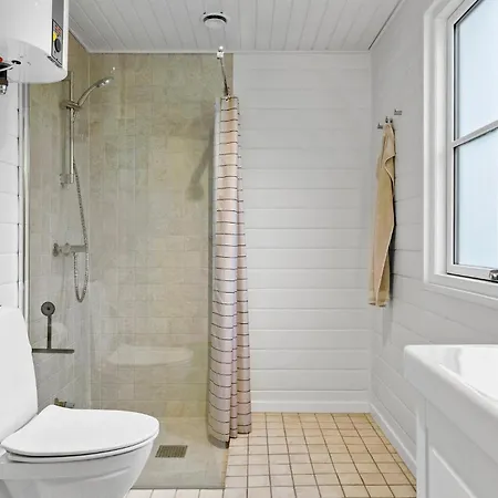 3 Bedroom Stunning In *